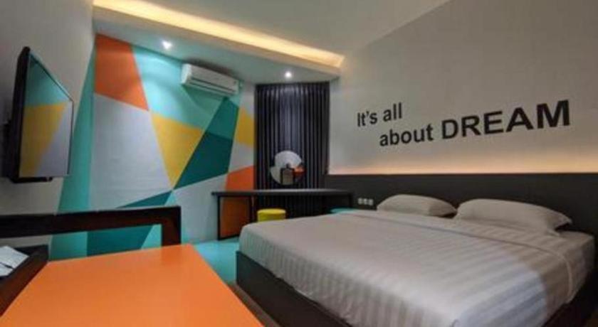 Alexander Hotel Tegal Exterior foto